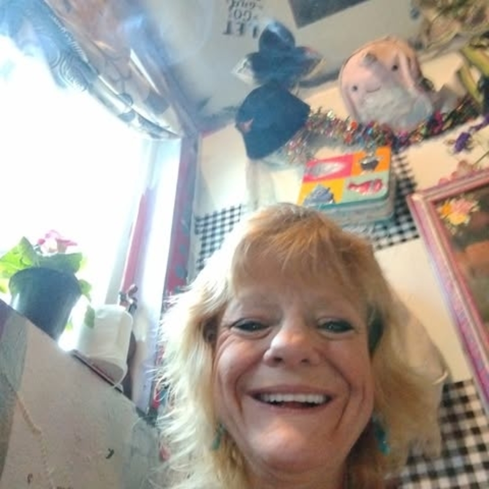 Meet your Posher, Theress